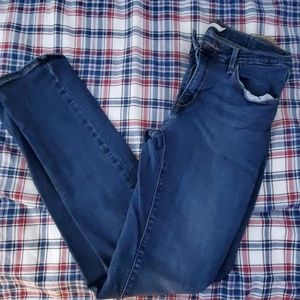 LEVIS MID RISE SKINNY JEANS